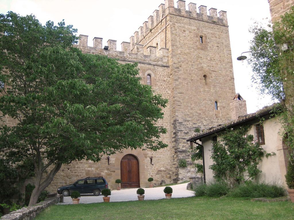 קמרינו Locanda Dell'Istrice מראה חיצוני תמונה